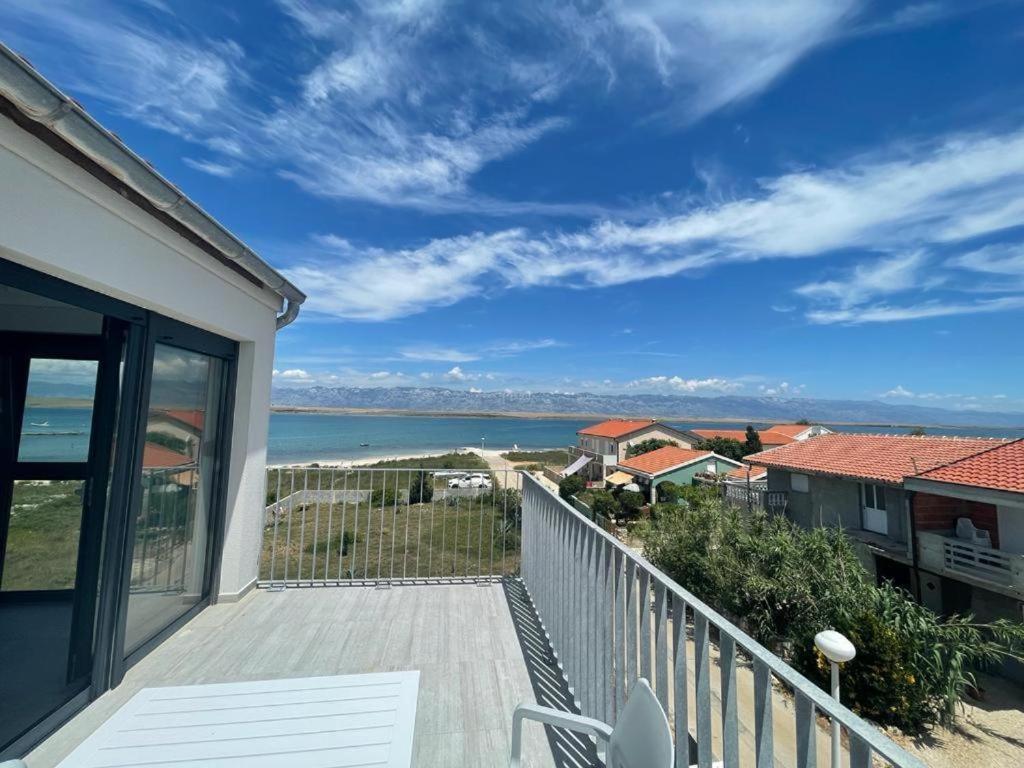 Appartamento Velebit View Vir Esterno foto