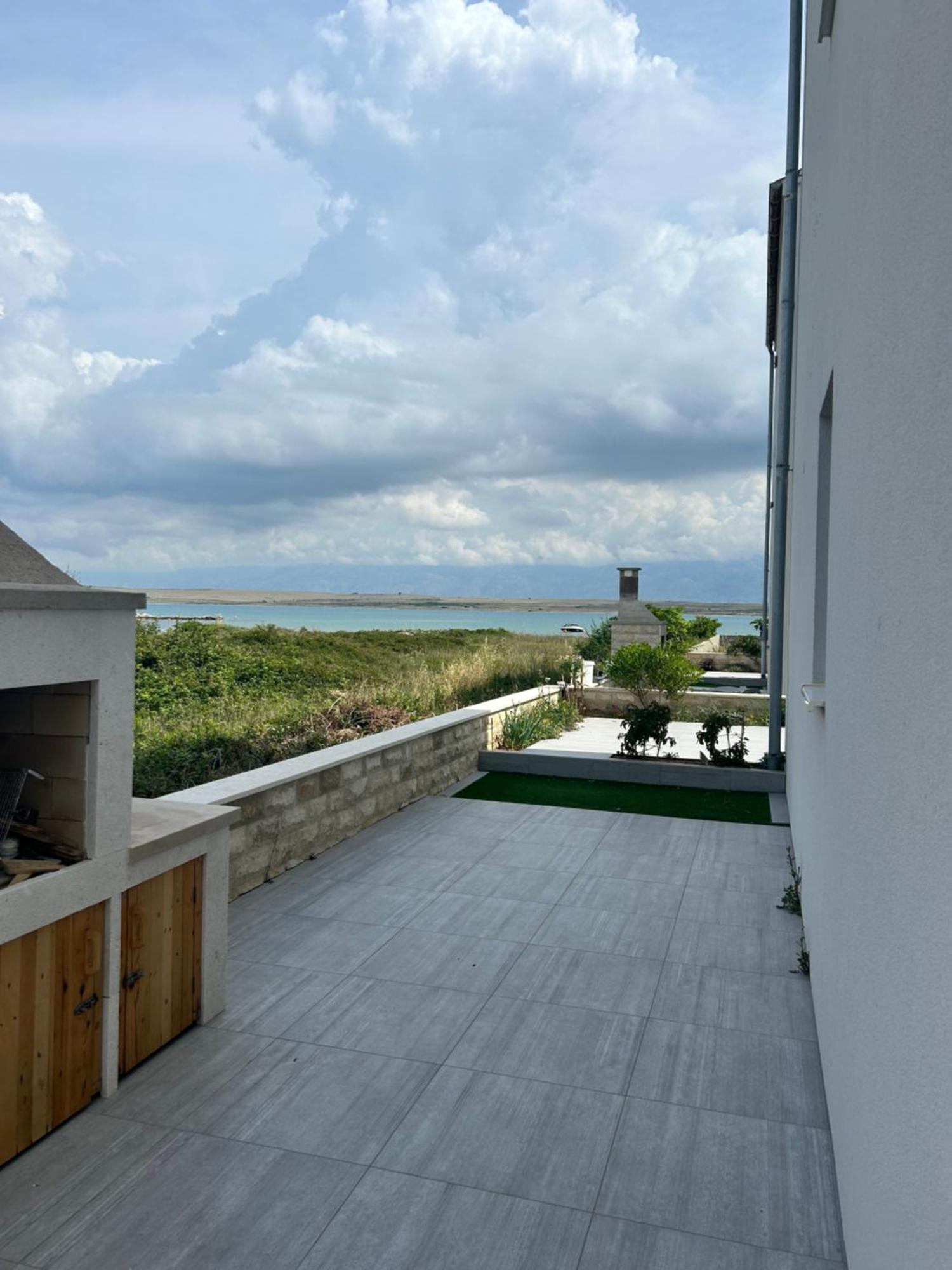 Appartamento Velebit View Vir Esterno foto